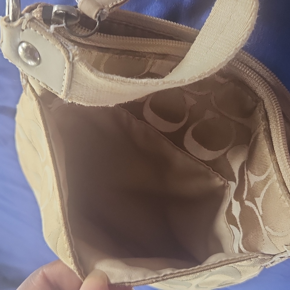Vintage Coach crossbody purse - Picture 4 of 6